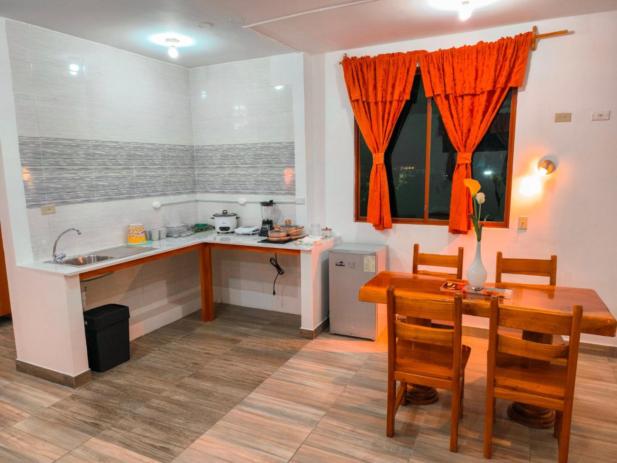 Suites En El Centro Puerto Ayora  Ngoại thất bức ảnh