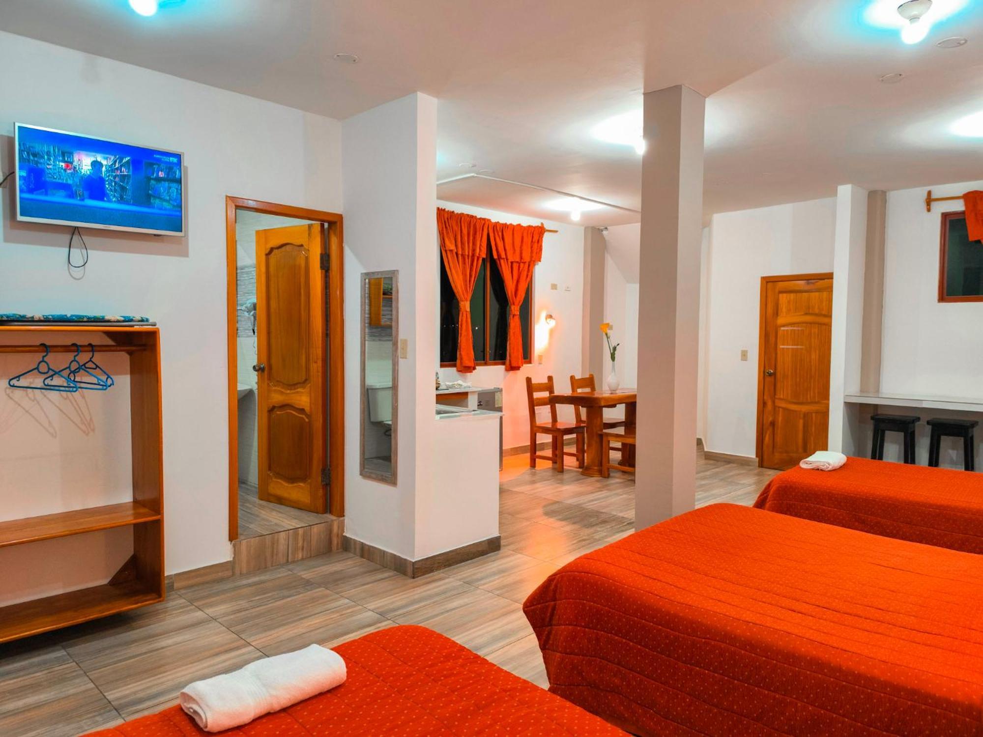 Suites En El Centro Puerto Ayora  Ngoại thất bức ảnh